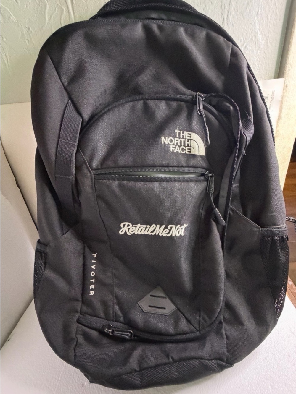 The North Face Black Men’s Pivot Backpack with Front Pocket